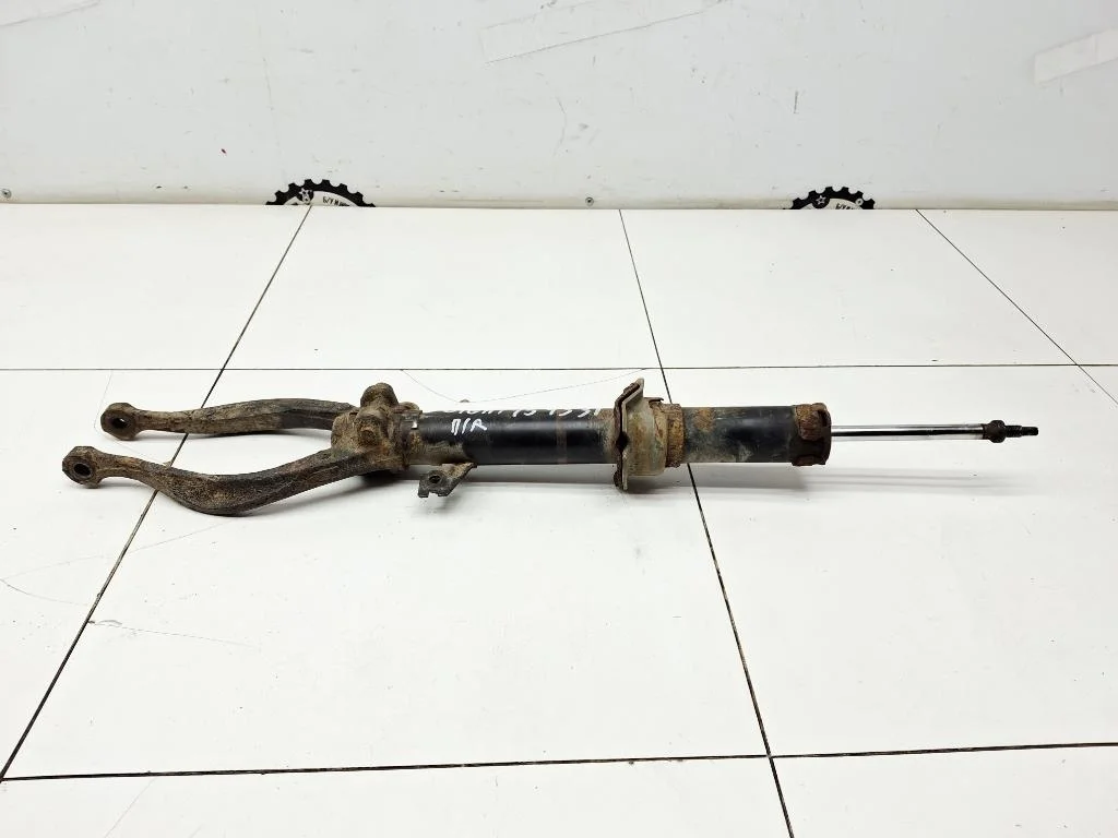 Амортизатор передний правый Mazda 6 2009 GH