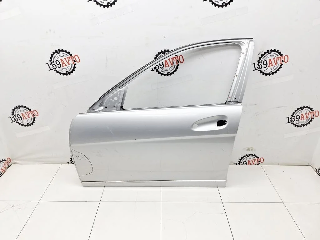 Дверь передняя левая Mercedes-Benz -Class W204
