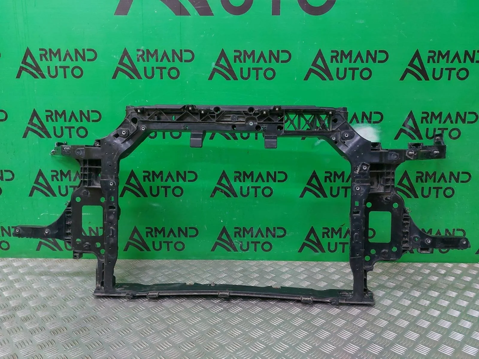 Панель передняя (суппорт радиатора) KIA Soul 2019-нв 3