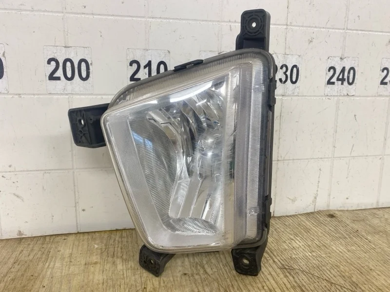 Фара противотуманная Hyundai Creta 2016 2017 2018 2019 2020 92201M0000, передняя левая