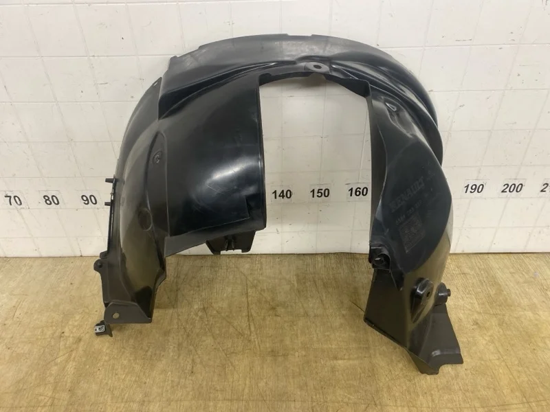 Подкрылок Nissan Duster 2014 2015 2016 2017 2018 2019 2020 638408322R, передний правый