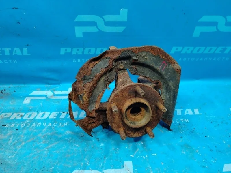 Кулак поворотный передний правый Mazda 3 BK