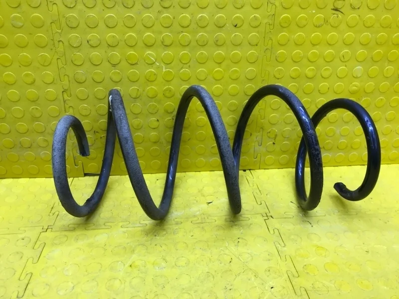 Пружина подвески Skoda Octavia 2018 5Q0411105HM 5E3 CWV 594183, передняя