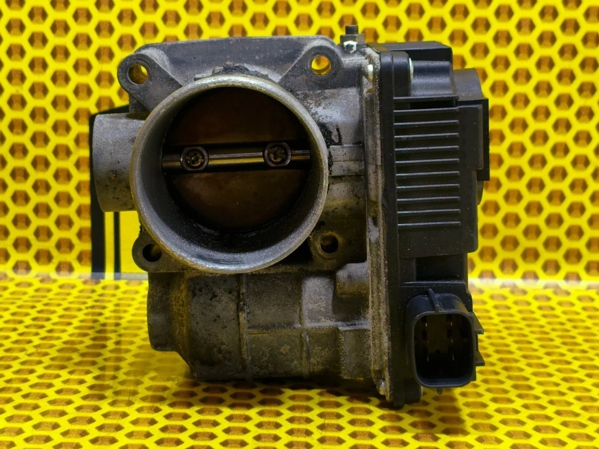 Дроссельная заслонка Nissan Almera Classic 2006 1611895F0C B10 QG16