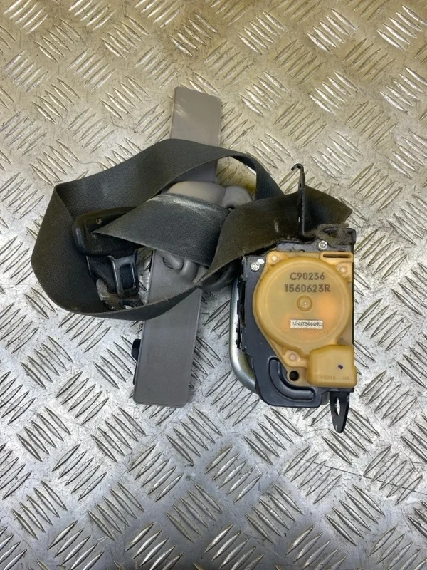 Ремень безопасности с пиропатроном Mitsubishi L200 (2006-2015) 2010 MN173444HC