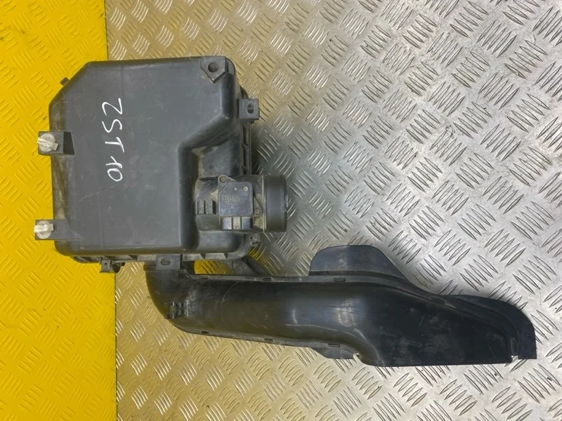 Корпус воздушного фильтра Mitsubishi L200 (2006-2015) 2006 MN135613 ПИКАП 2.5 D 4D56