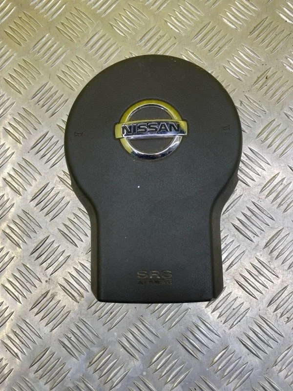 Подушка безопасности водителя Nissan Navara (D40) 2004-2015 2008 98510EB302 ПИКАП 2.5 D YD25DDTI