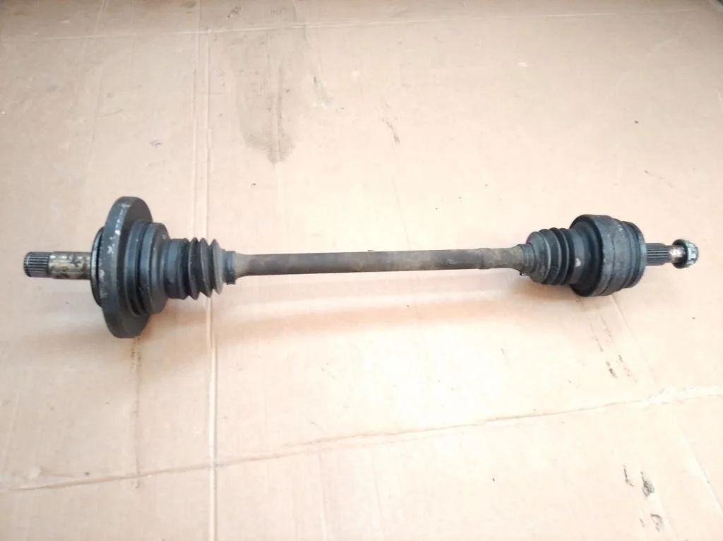 Привод задний Mercedes-Benz