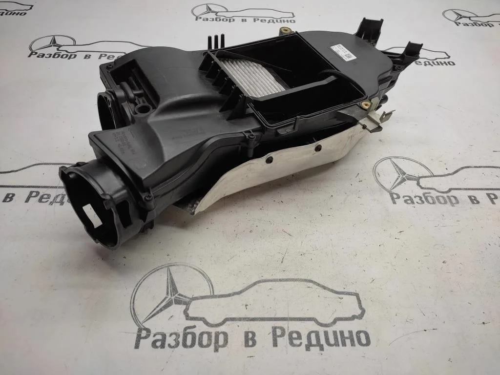 Корпус воздушного фильтра Mercedes-Benz