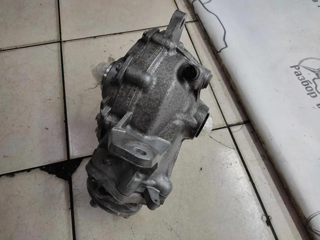 Редуктор передний Mercedes-Benz