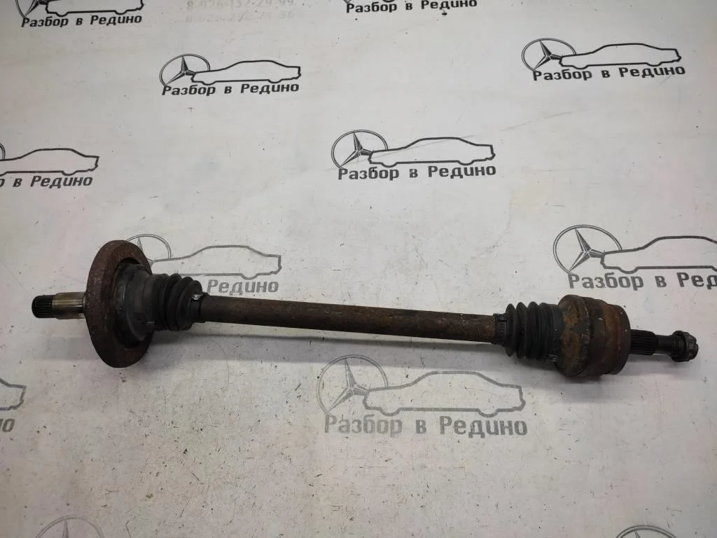 Привод задний Mercedes-Benz