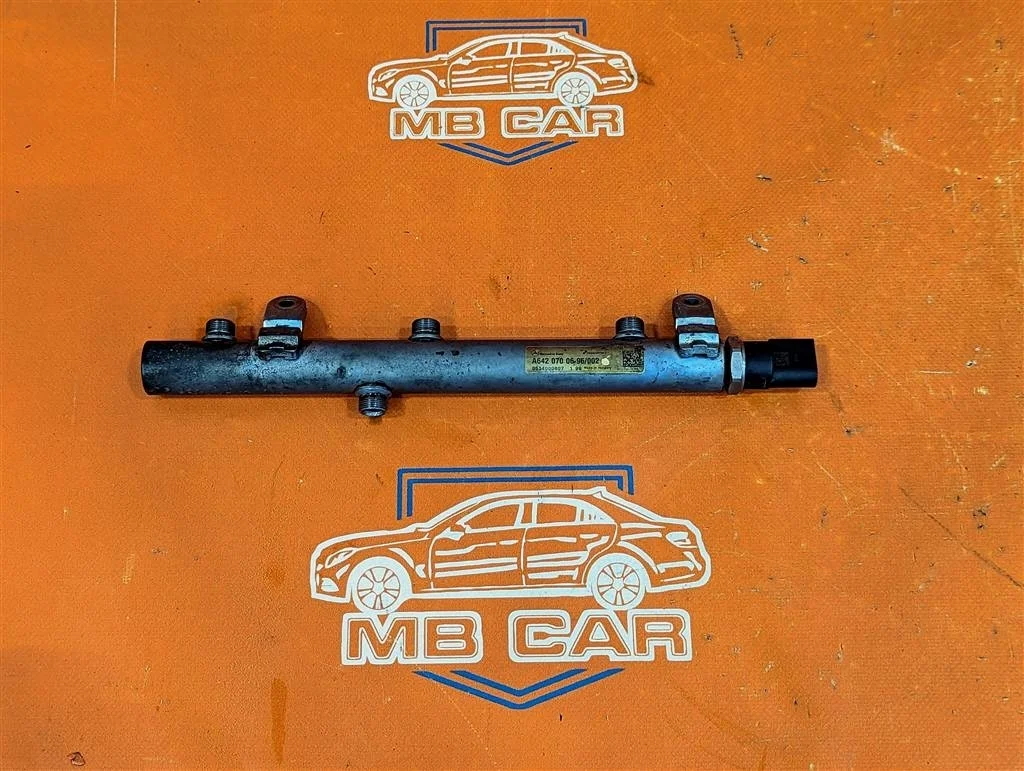 Рампа топливная Mercedes-Benz