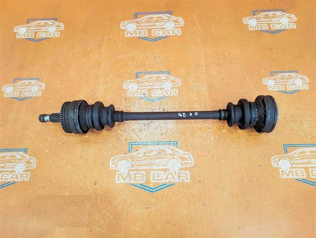 Привод задний Mercedes-Benz