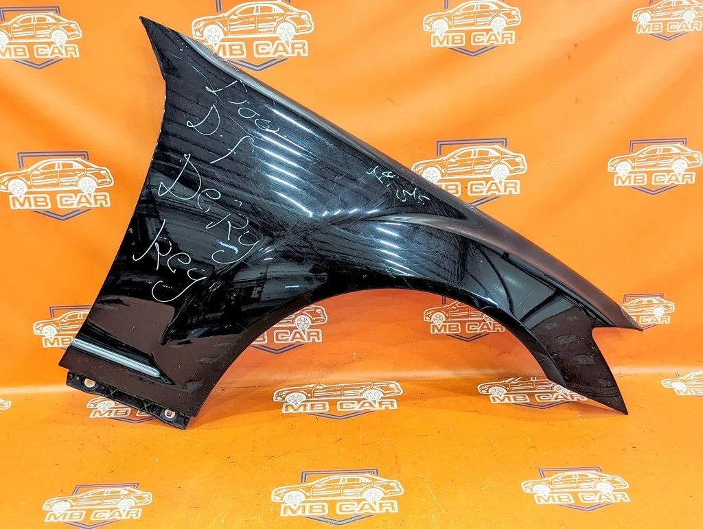 Крыло переднее правое Mercedes-Benz