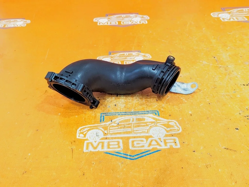 Патрубок впускного коллектора Mercedes-Benz