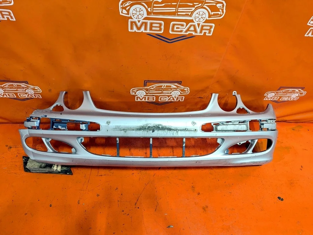 Бампер передний Mercedes-Benz