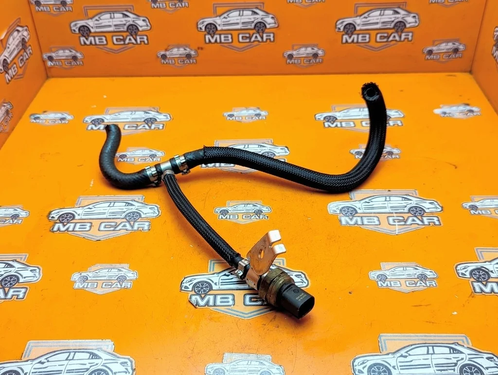 Датчик давления топлива Mercedes-Benz