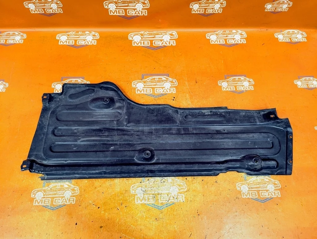 Защита днища Mercedes-Benz