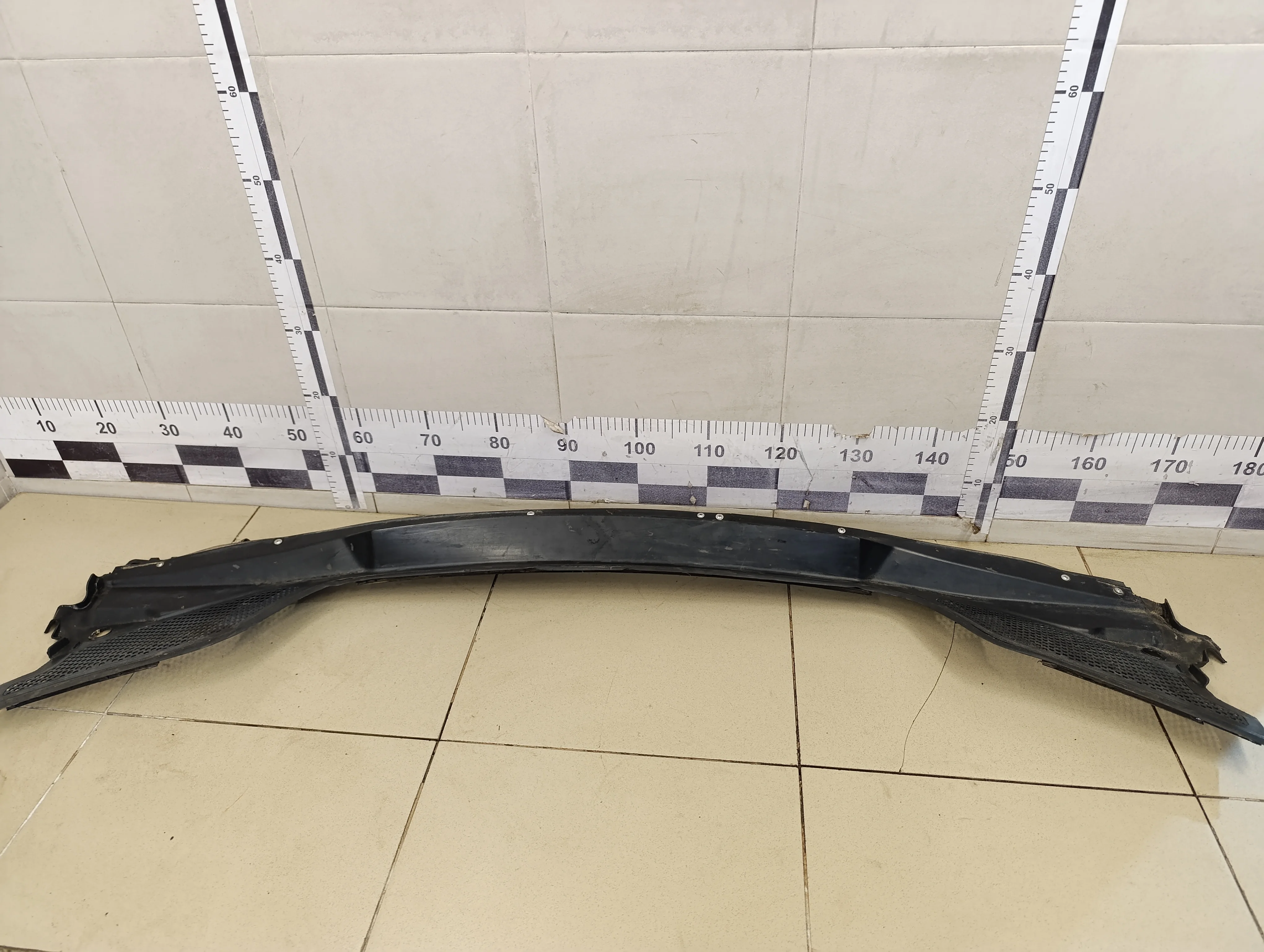 Решетка стеклооч. (планка под лобовое стекло) C4 2005-2011