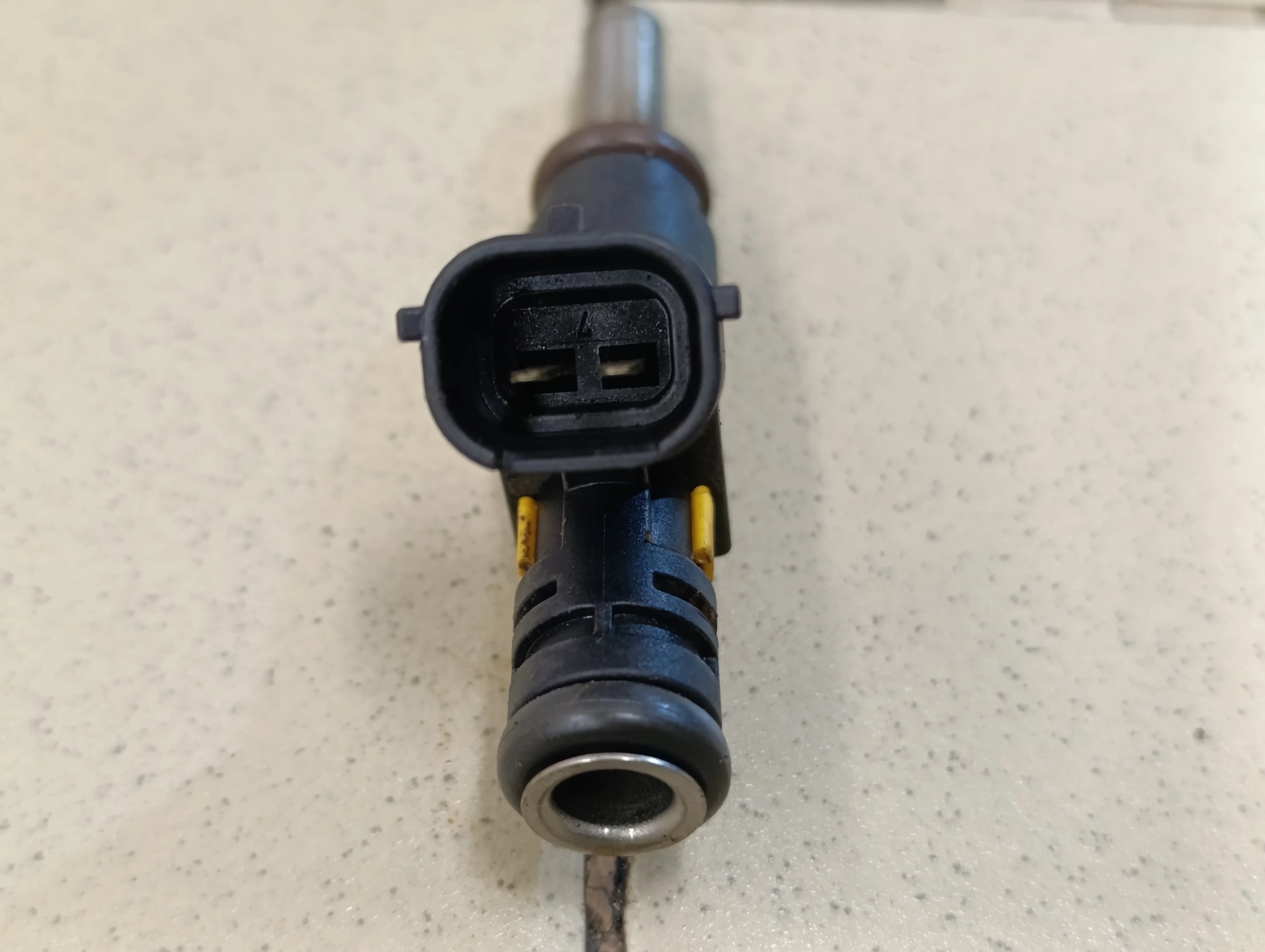 Форсунка инжекторная электрическая C4 2005-2011