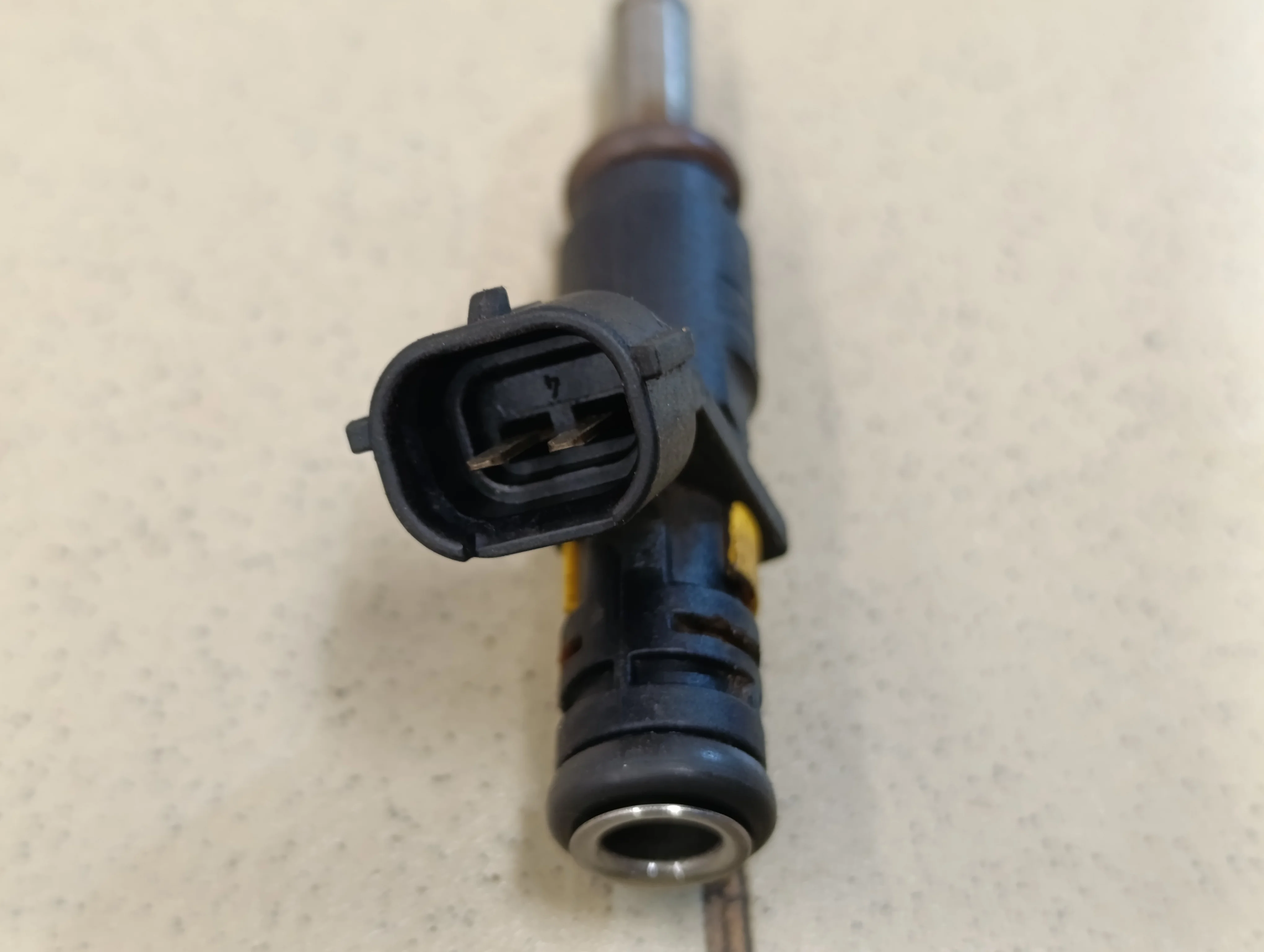 Форсунка инжекторная электрическая C4 2005-2011