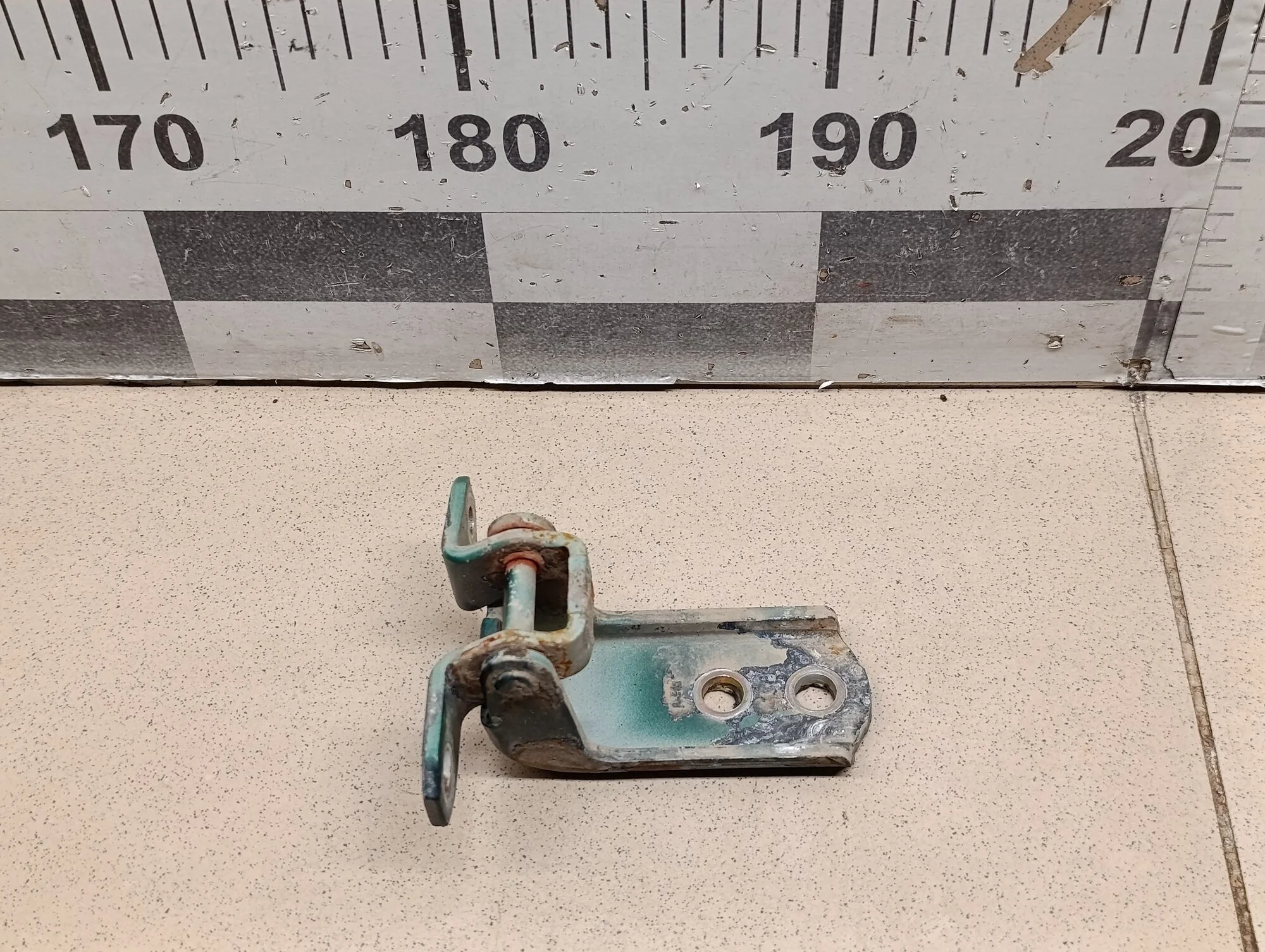 Петля двери передней Grand Vitara 2006-2015