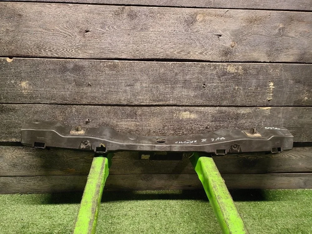 Кронштейн заднего бампера Renault Scenic II