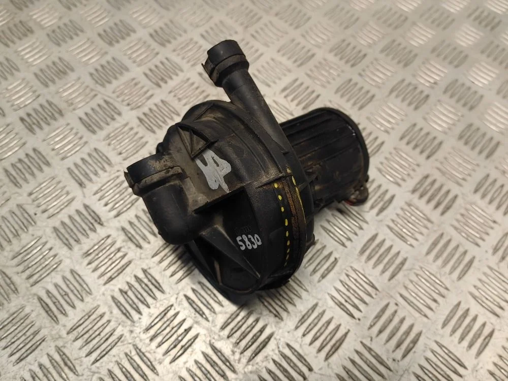 Насос воздушный Volkswagen Passat B5