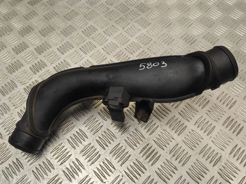 Патрубок интеркулера Volkswagen Tiguan I