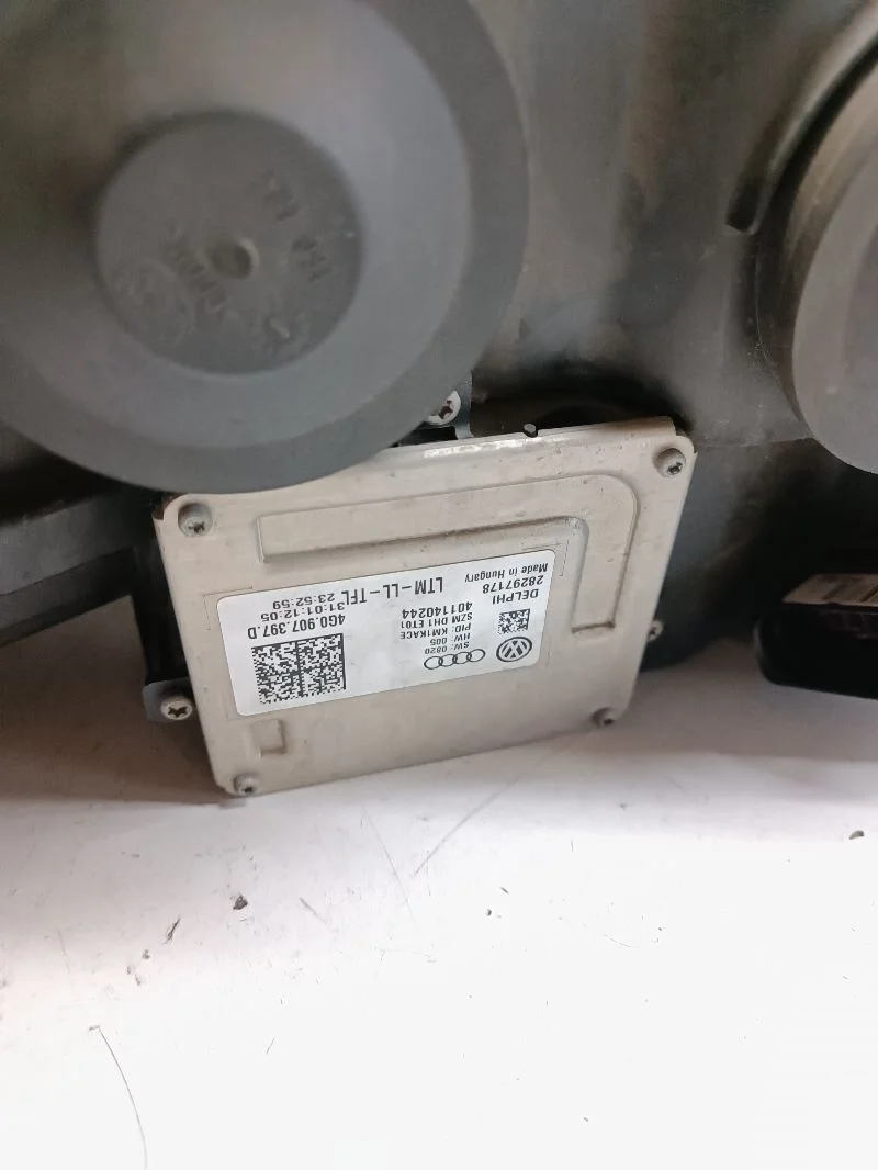 Фара левая Б/У Audi A6   2012