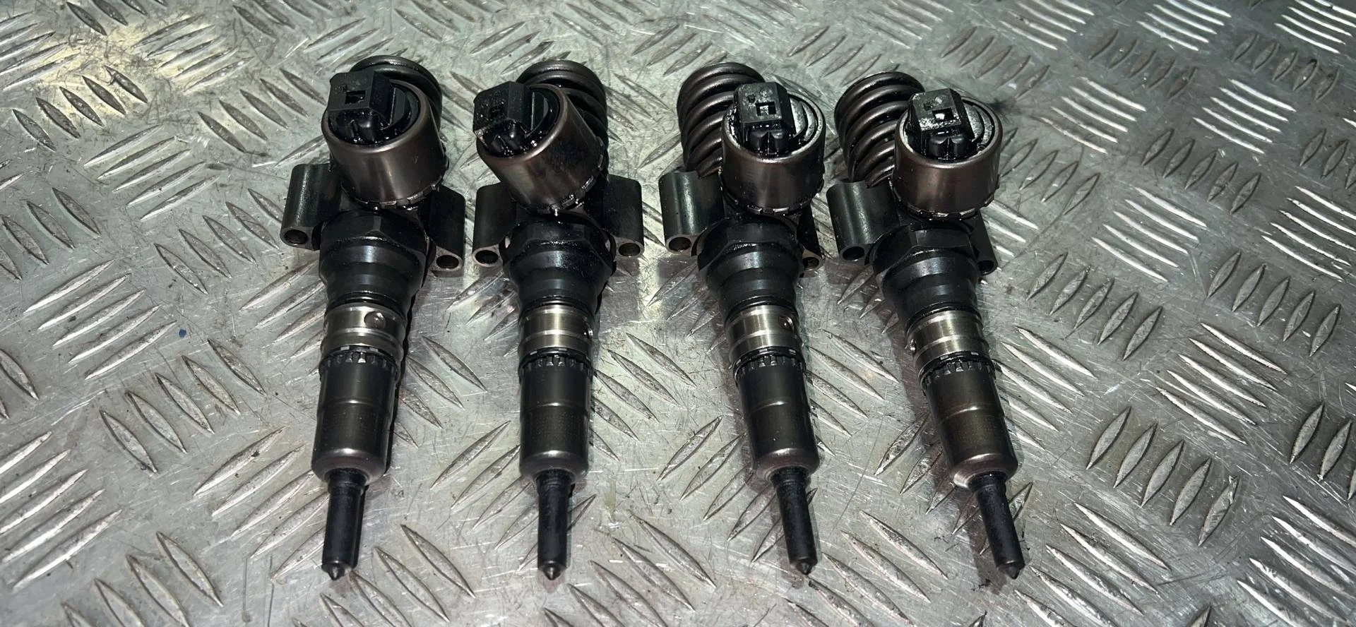 Форсунка Б/У Audi A3 8P/8PA   2005