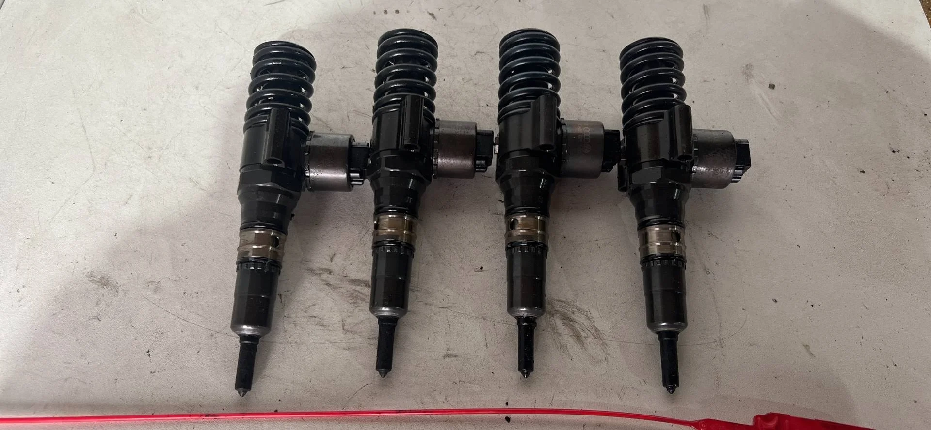 Форсунка Б/У Volkswagen Golf 5   2006