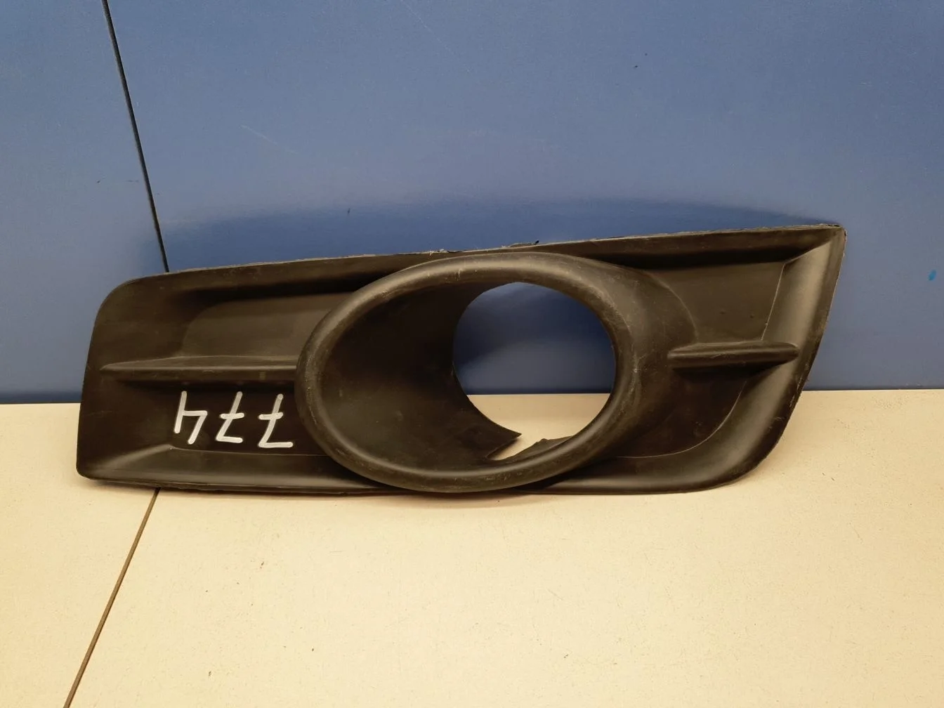 Решётка в бампер правая для Chevrolet Cruze 2009-2016