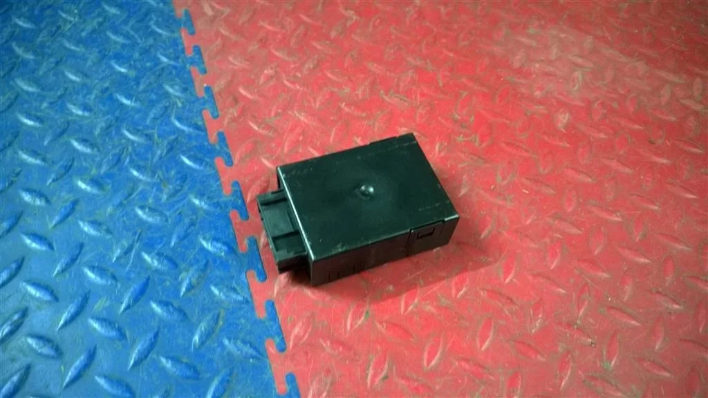 блок подачи воздуха BMW X5 E53  M54B30 231 лс 3.0i