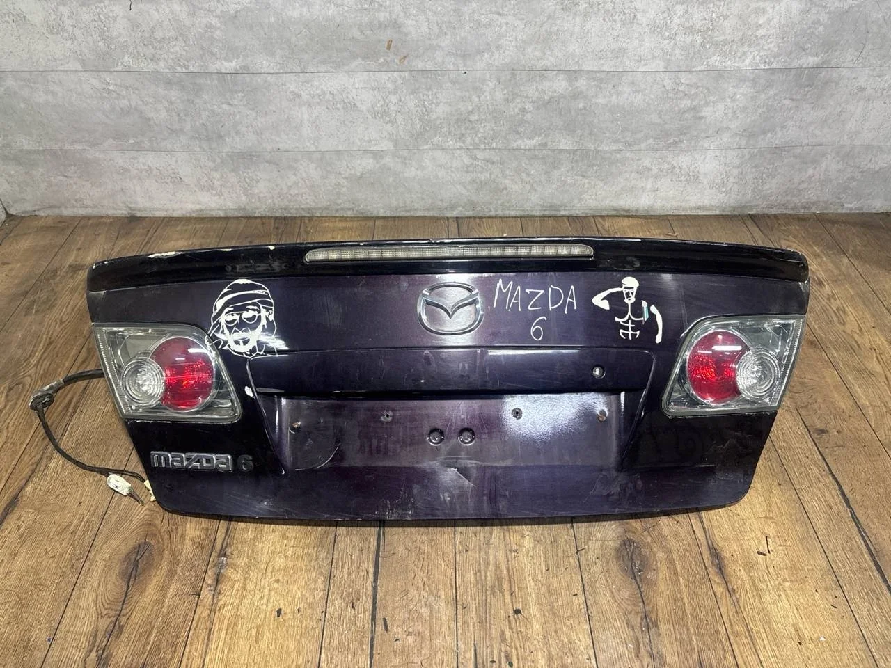 крышка (дверь) багажника Mazda 6 GG