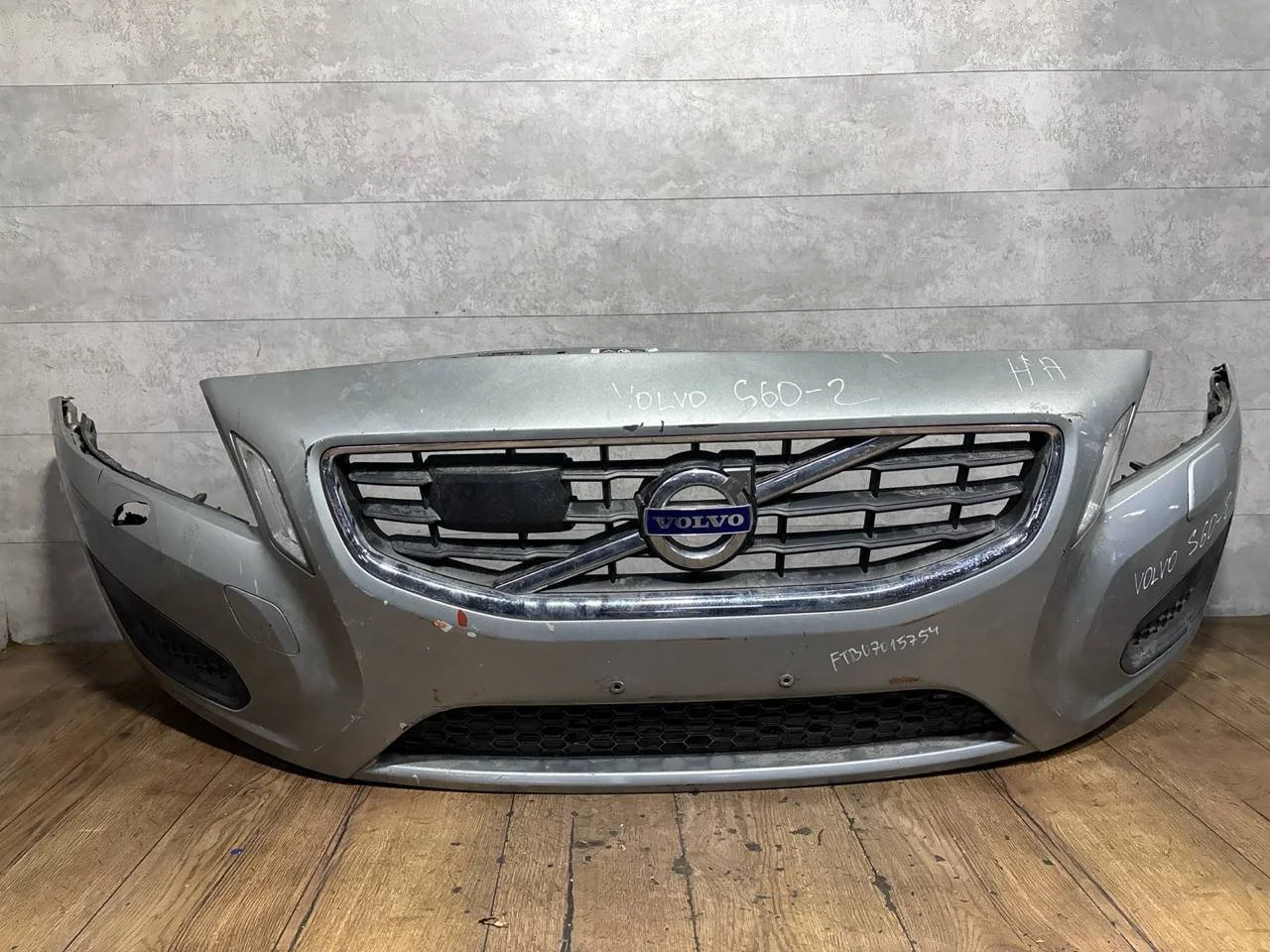 бампер передний Volvo S60 2