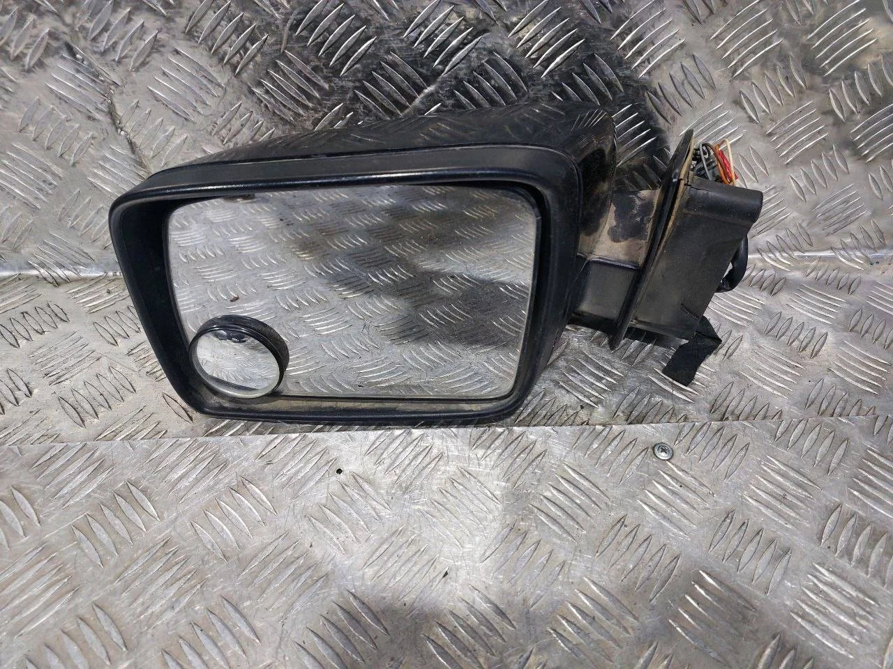 зеркало наружное левое Land Rover Discovery 3 L319