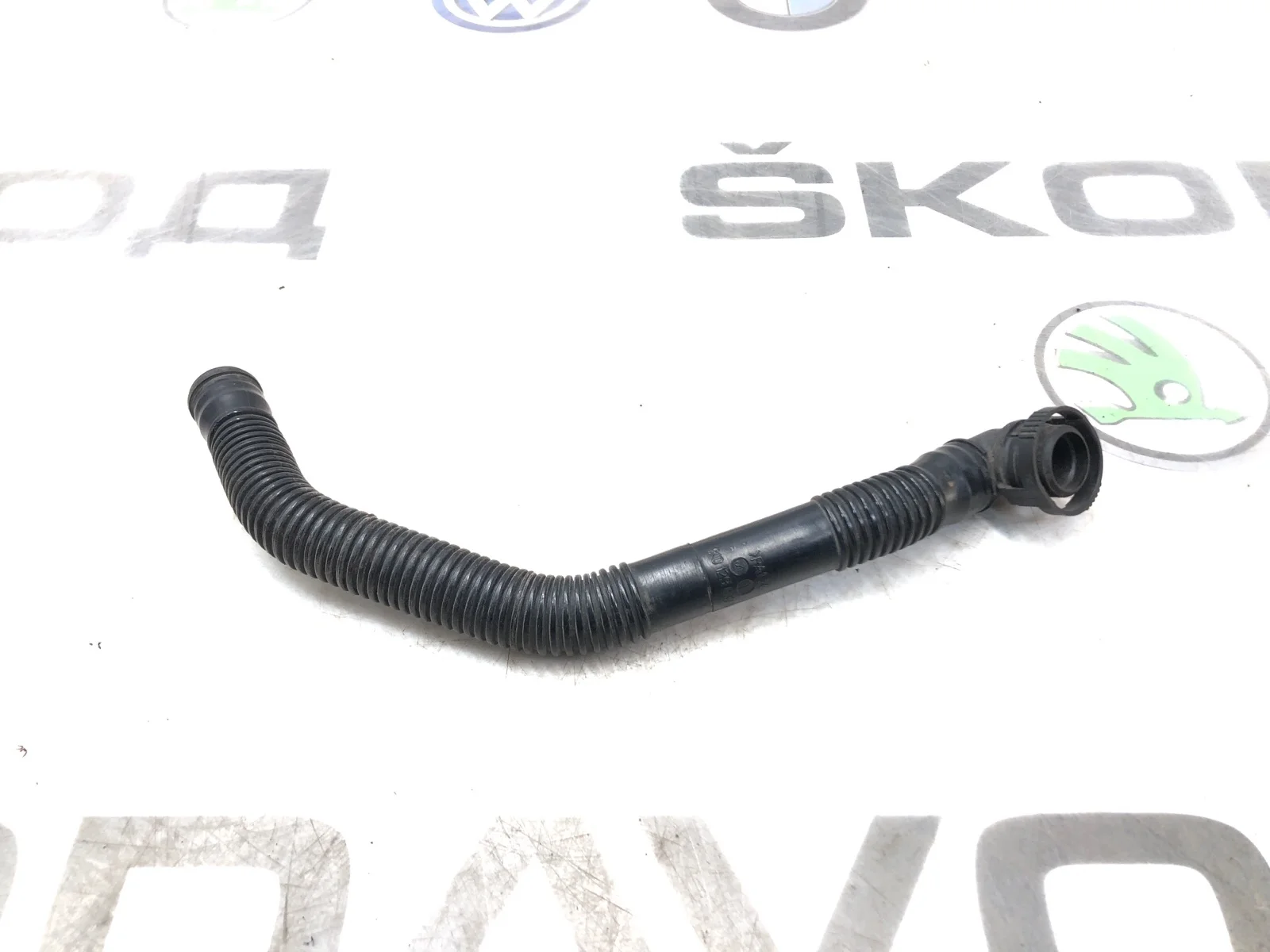 Патрубок воздушного фильтра Volkswagen Passat Cc 2012 1K0129637D 1.8 CDAB