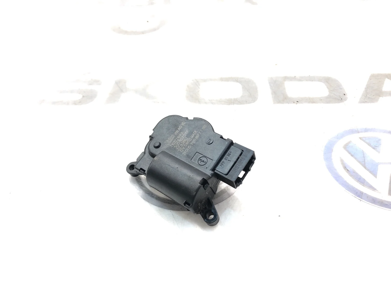 Сервопривод заслонки печки Skoda Octavia 5Q0907511K A7 (5E) 2.0 CKFC