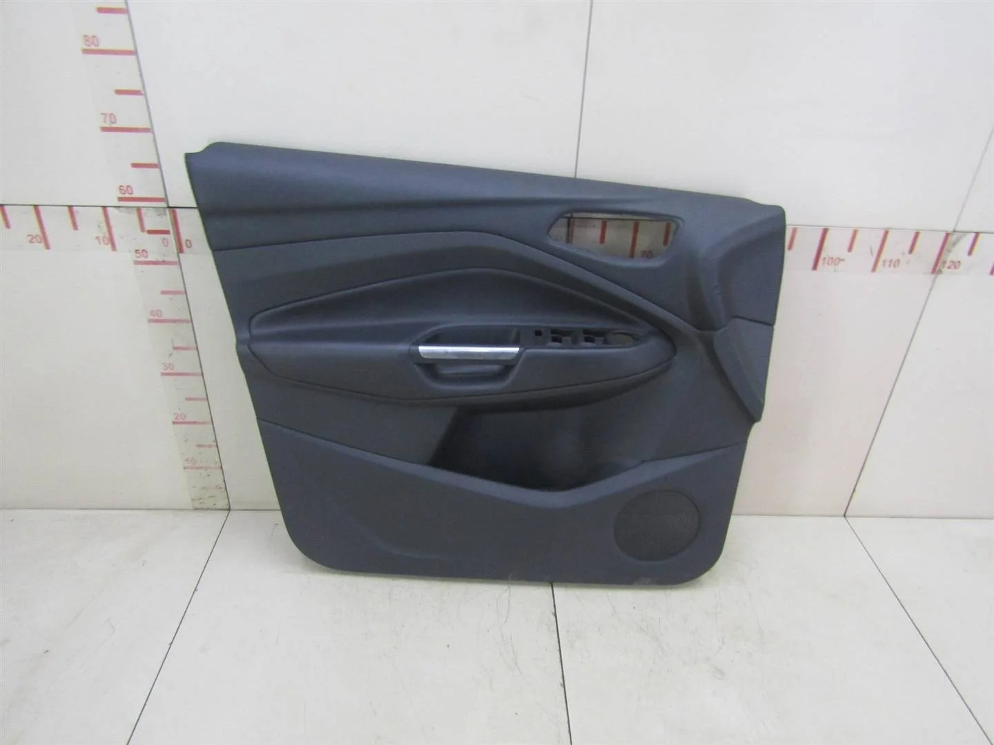 Обшивка двери передней левой Ford Kuga 2012-2019  [1946799]  2.0 TXMA в Вологде