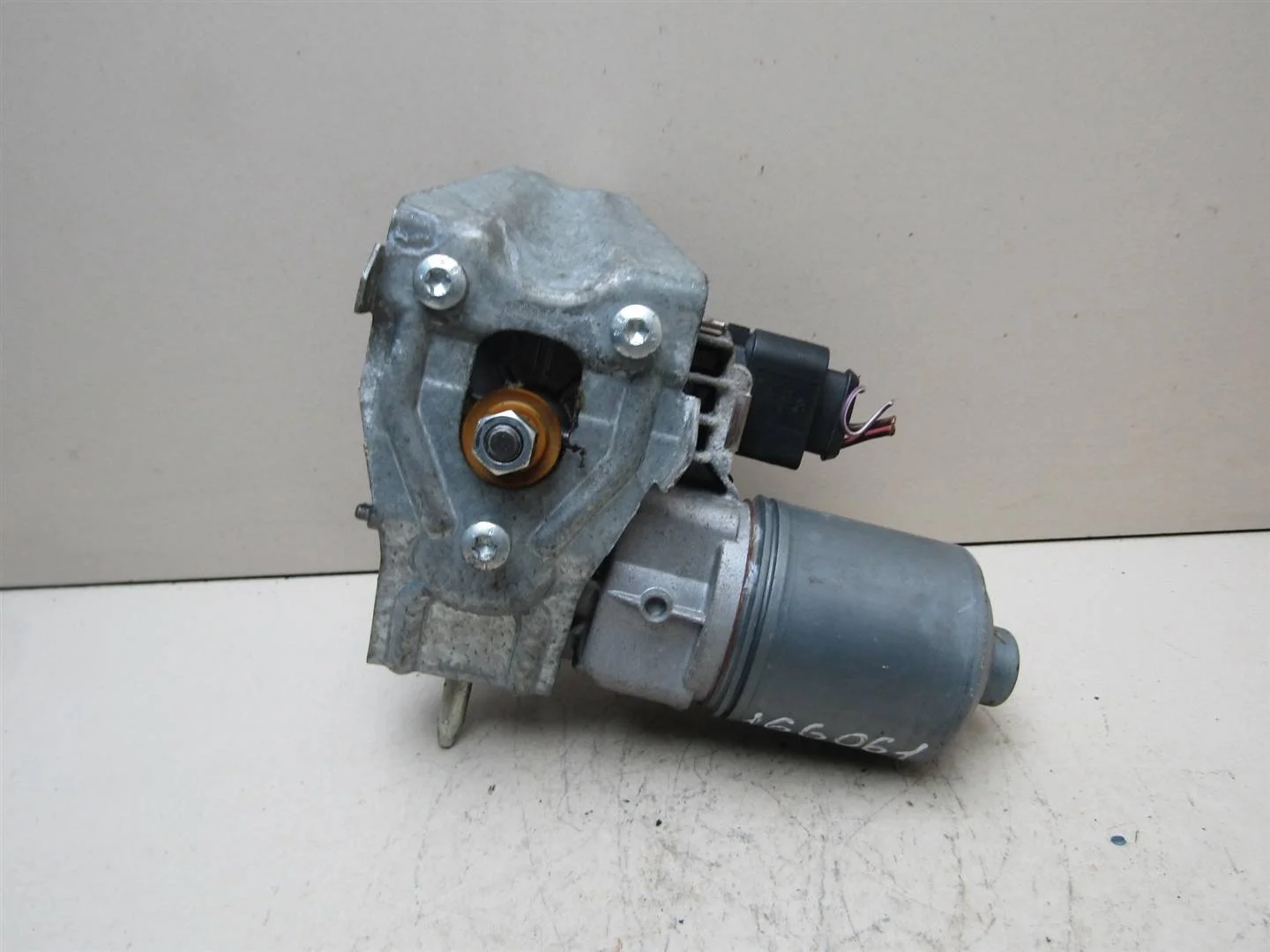 Моторчик стеклоочистителя передний VW Caddy III 2004-2016  [2K1955119C]  в Вологде