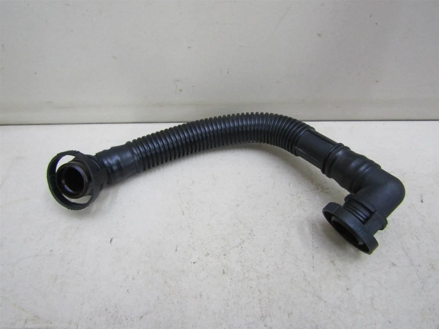 Трубка картерных газов Skoda Octavia (A5 1Z-) 2004-2013  [036103493EC]  1.4 BUD в Вологде