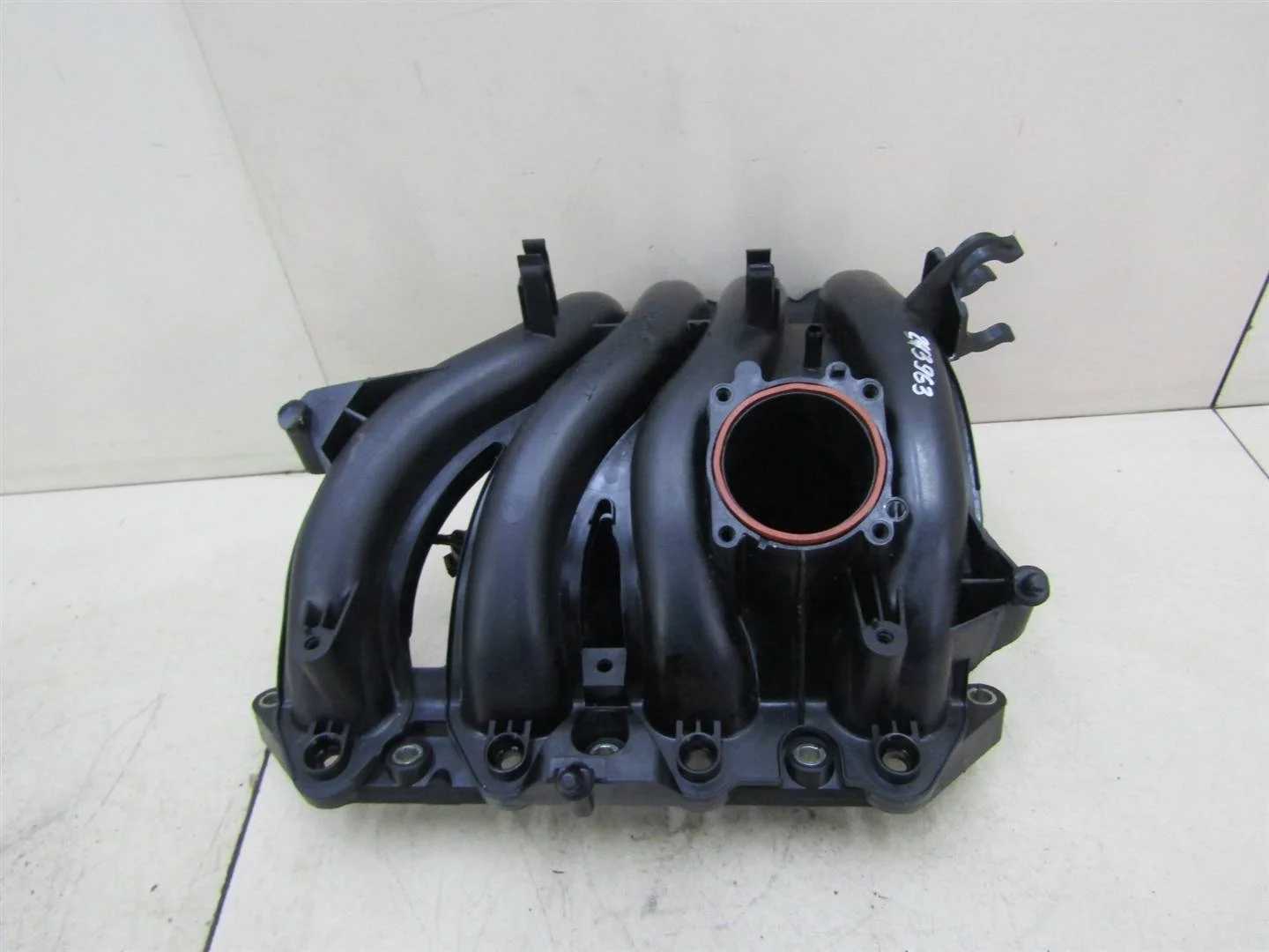 Коллектор впускной Skoda Octavia (A5 1Z-) 2004-2013  [036129709GT]  1.4  BUD CGGA BXW в Вологде