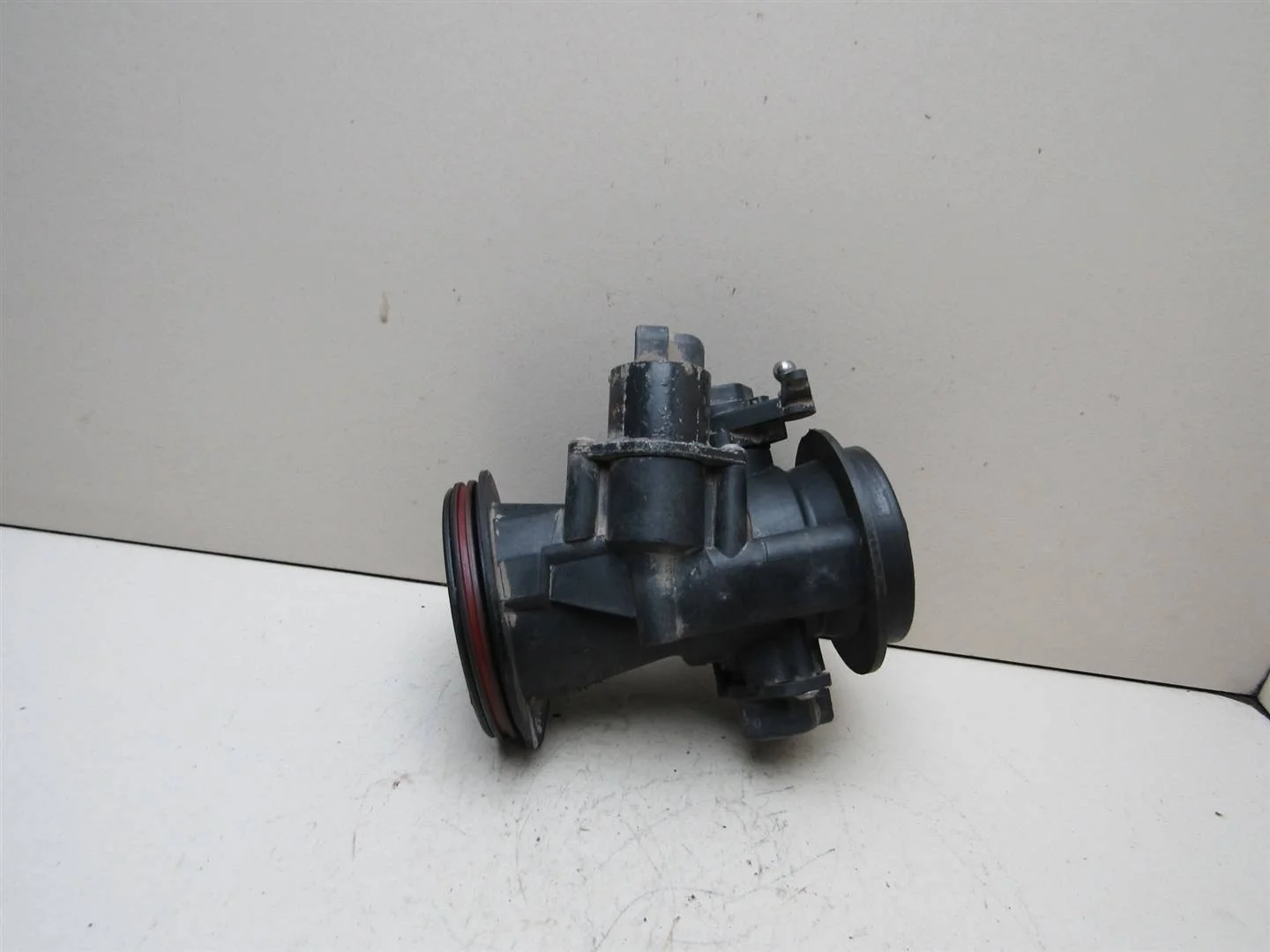 Заслонка дроссельная Renault Clio II\Symbol 1998-2008  [8200682611]  1.4 8v K7J 700 в Вологде