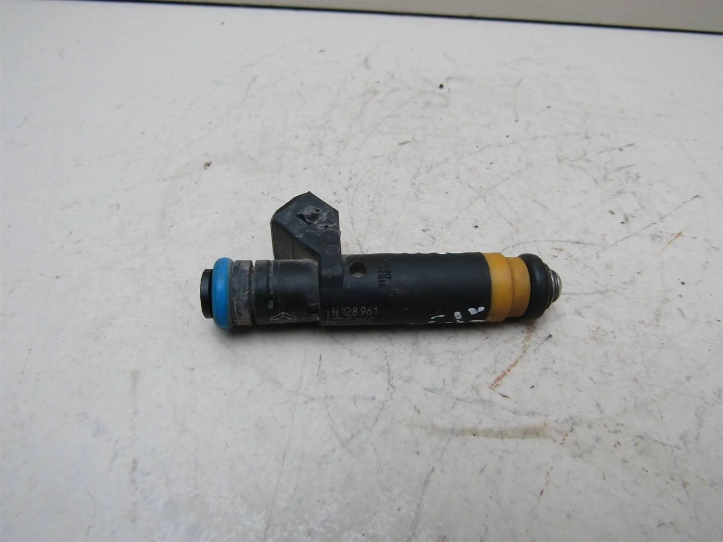 Форсунка инжекторная электрическая Renault Clio II\Symbol 1998-2008  [8200128961]  1.4 8v K7J 700 в Вологде