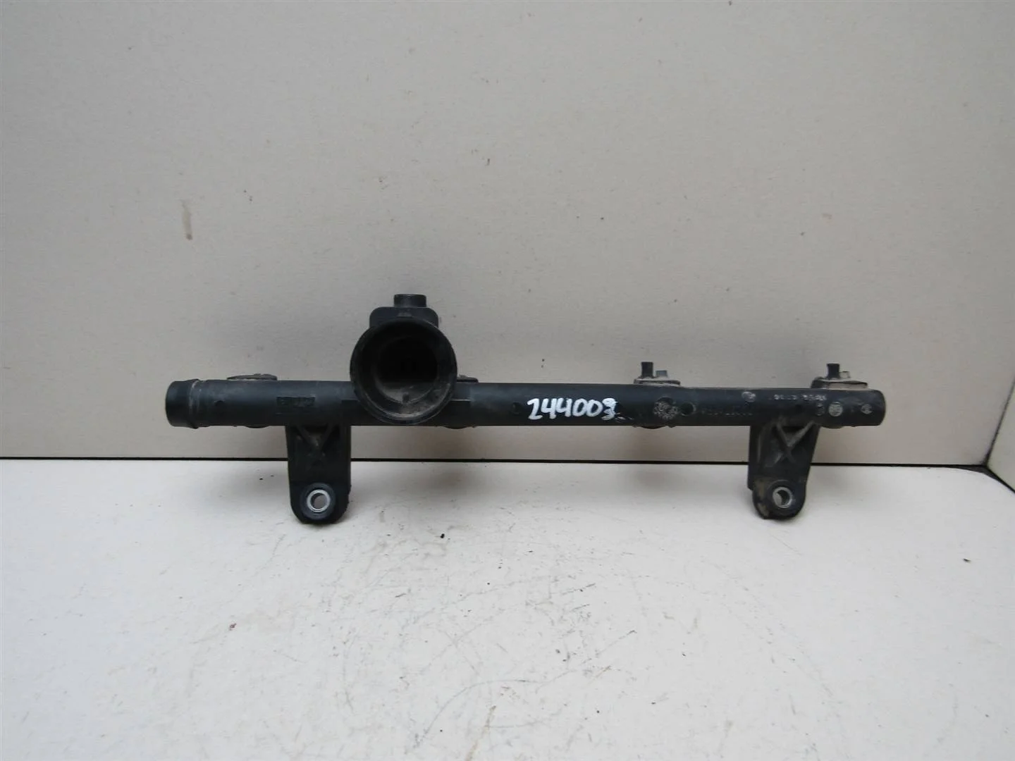 Рейка топливная (рампа) Renault Clio II\Symbol 1998-2008  [7700274294]  1.4 8v K7J 700 в Вологде