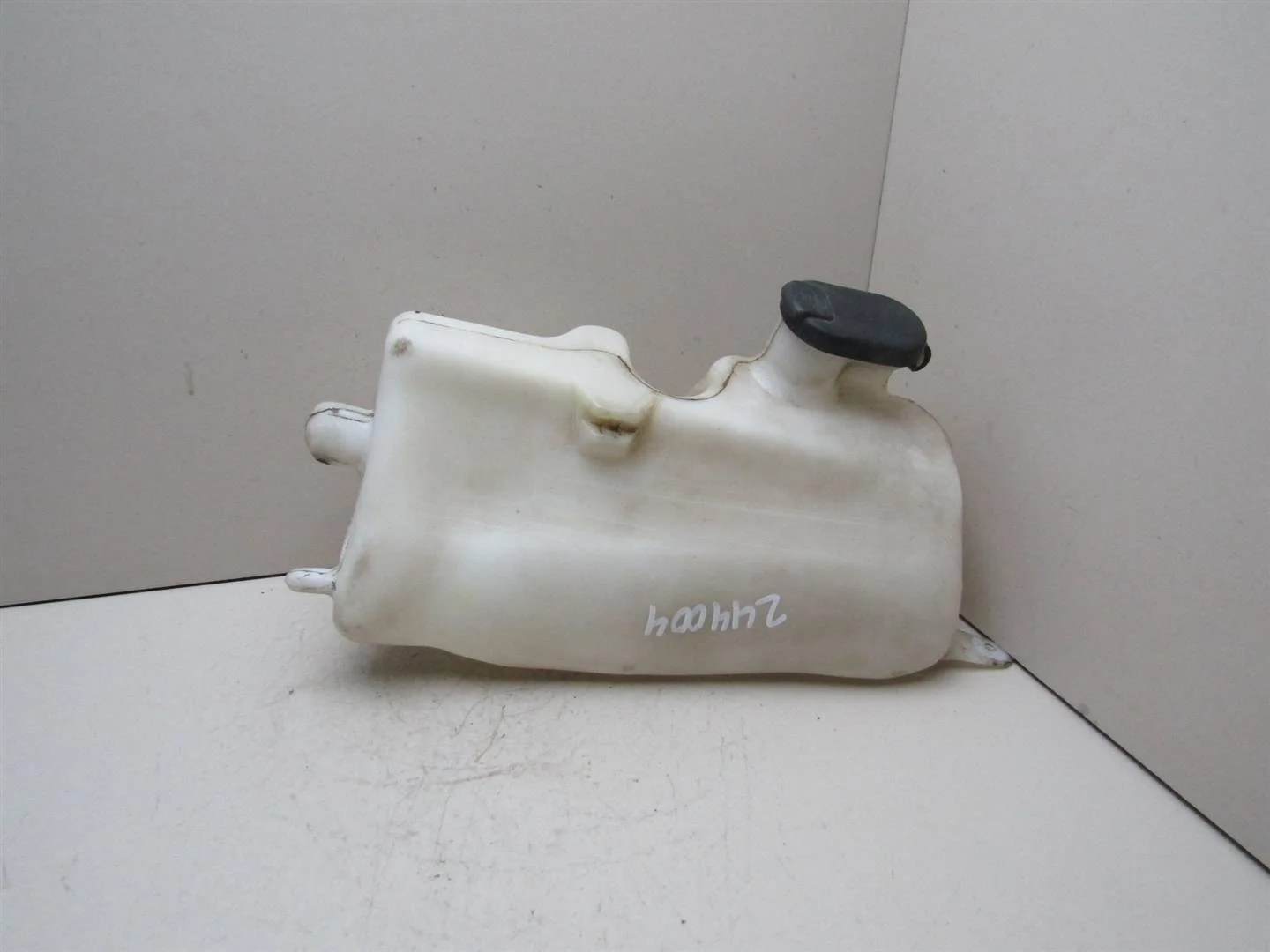 Бачок омывателя лобового стекла Renault Clio II\Symbol 1998-2008  [7700847815]  1.4 8v K7J 700 в Вологде