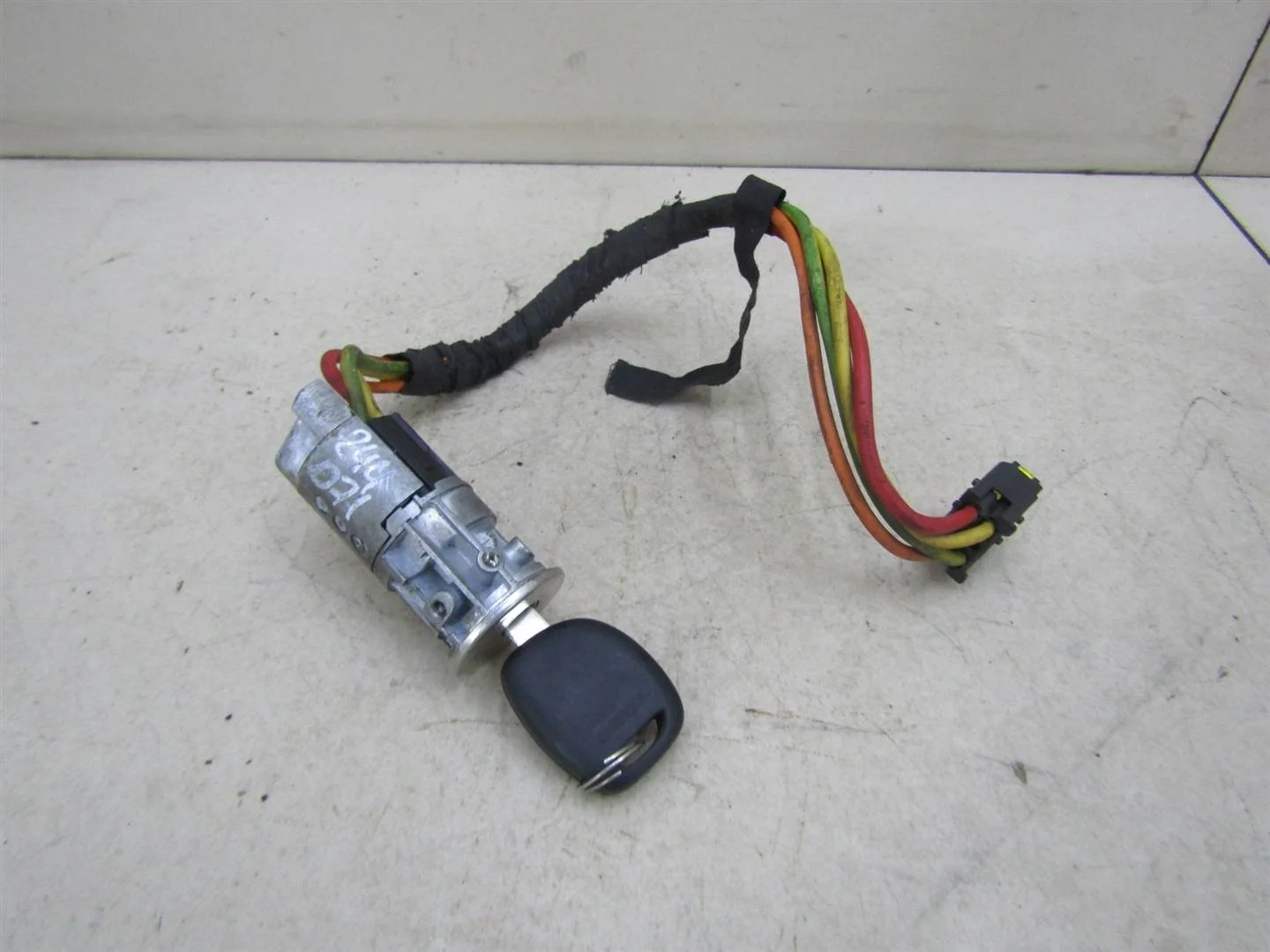 Замок зажигания Renault Clio II\Symbol 1998-2008  [7701471220]  1.4 8v K7J 700 в Вологде