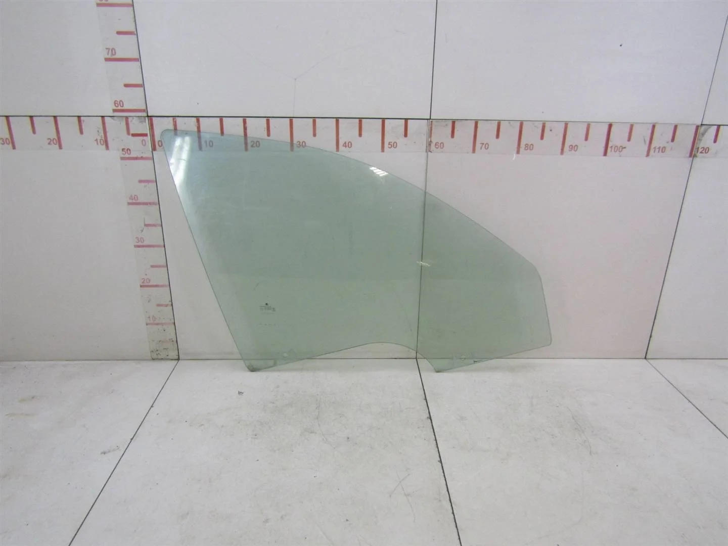 Стекло двери передней правой Skoda Octavia (A5 1Z-) 2004-2013  [1Z0845202A]  в Вологде