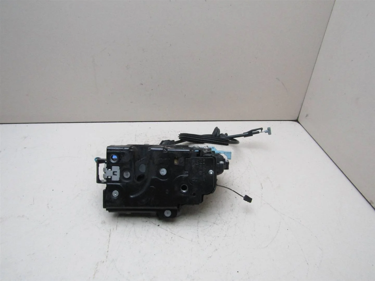 Замок двери задней правой Skoda Octavia (A5 1Z-) 2004-2013  [7L0839016D]  в Вологде